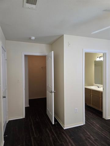 Building Photo - 1001 Redwood Ave