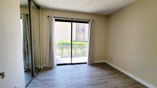 Building Photo - 31200 Landau Blvd