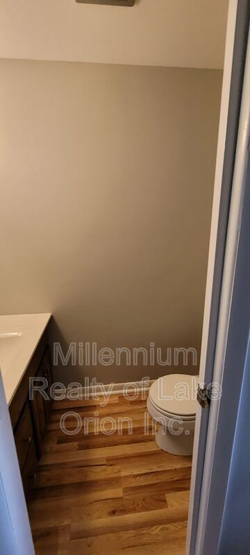 Building Photo - 29359 Hemlock Dr