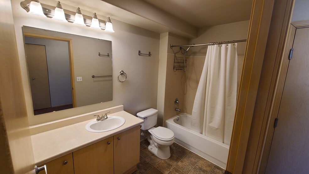 Bathroom, New Lights, Tile - 2824 Grand Ave