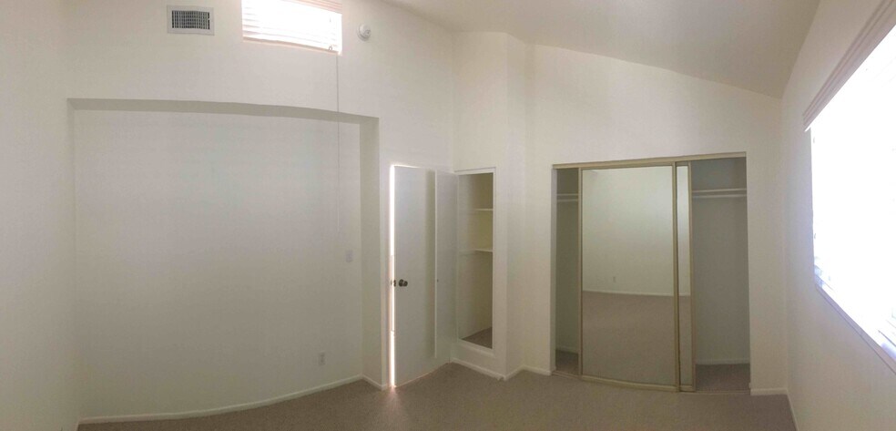 BR2 Layout - 3033 Hollycrest Dr