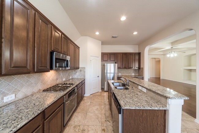 Building Photo - 607 Overdell Dr