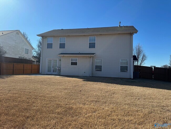 Building Photo - 109 Clover Ridge Dr