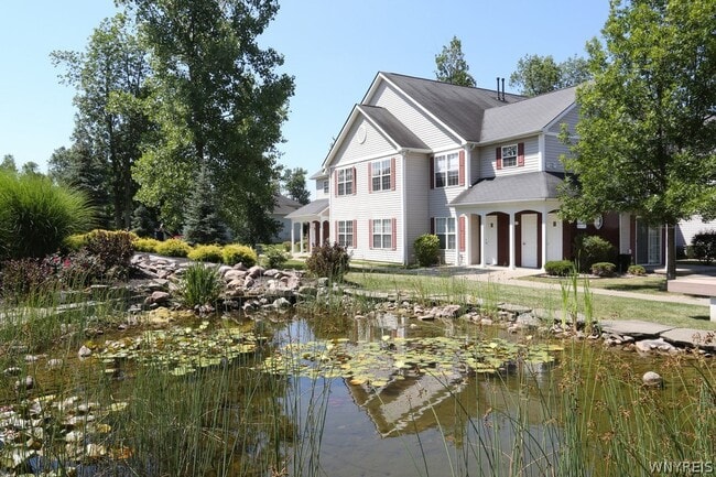 Building Photo - 5 S Autumn St