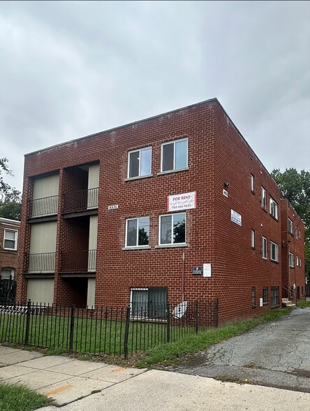 Building Photo - 4936 Nash St NE