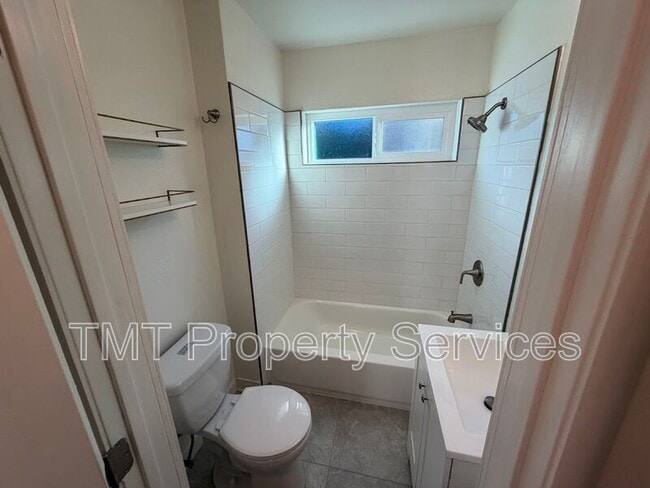 Building Photo - 2344-2346 Park Estates Dr.