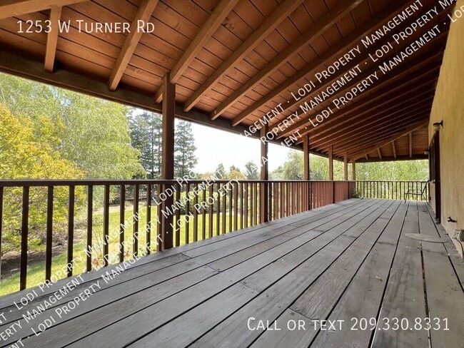 Building Photo - 1253 W Turner Rd