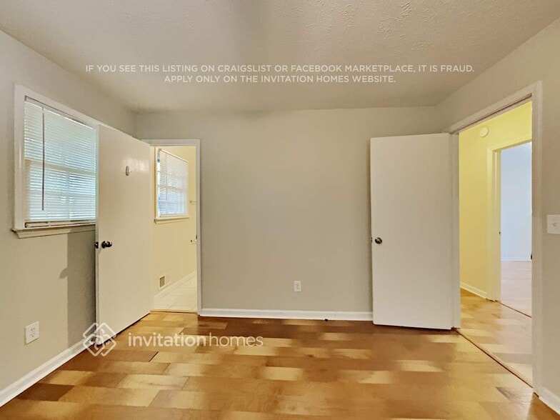 Building Photo - 5811 Covered Wagon Trail SW