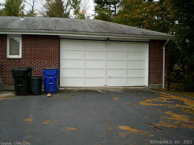 Building Photo - 21 Lindy Ln