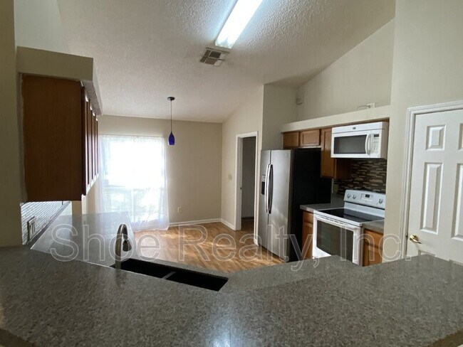 Building Photo - 7751 Fawn Lake Dr S