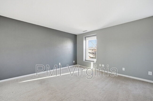 Building Photo - 4808 Boxford Rd