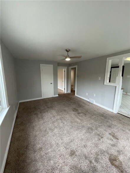 Building Photo - 2404 S 18th St