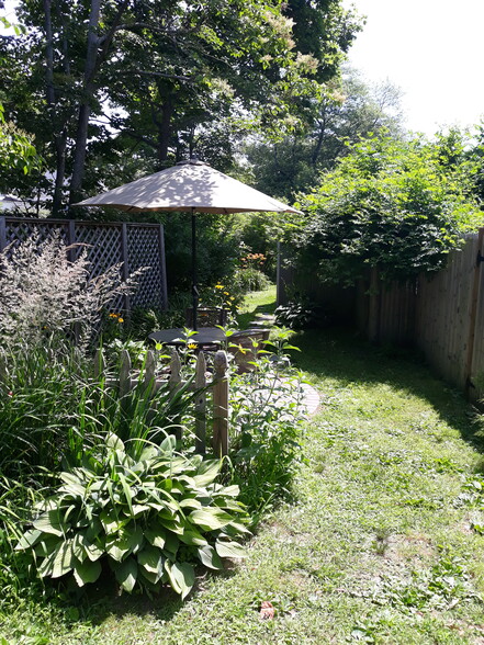 Shared outside area with use of a shared small shed for Bike - 78 County Rd