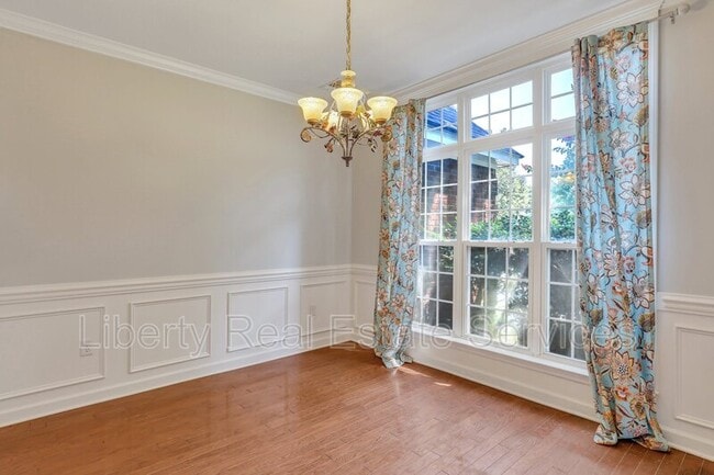 Building Photo - 40 Downie Ct