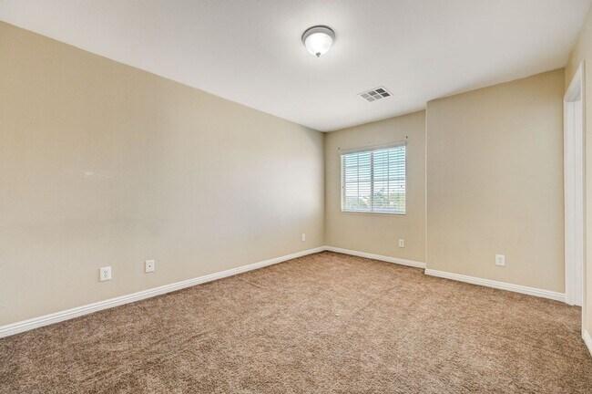 Building Photo - 1107 Aldenwood Ave