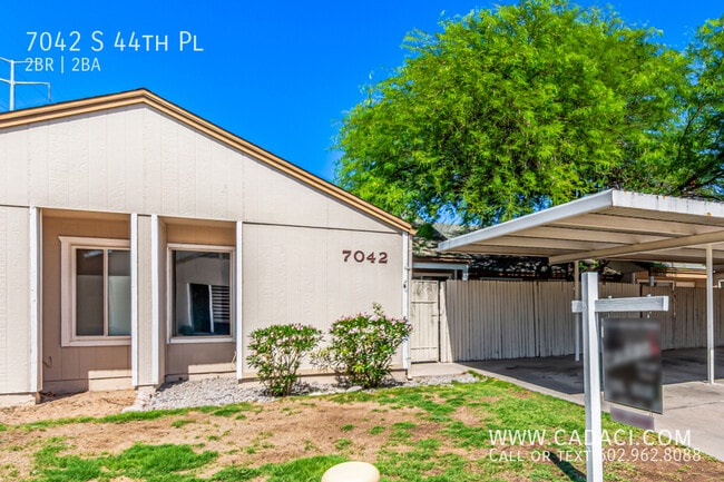 Building Photo - 7042 S 44th Pl