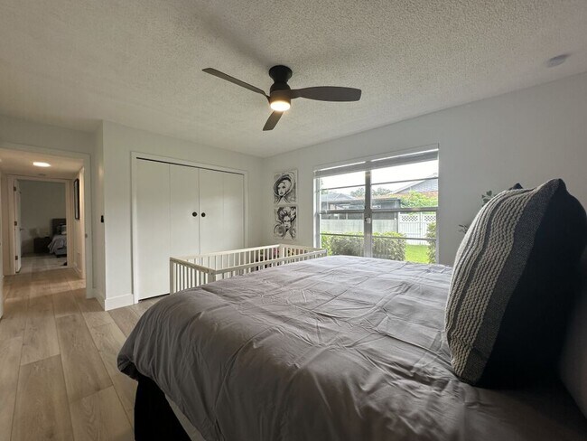 Building Photo - 2780 Landmark Dr