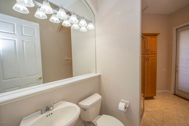 Building Photo - Gated Community