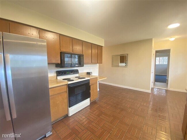 Building Photo - 306 Edison Ave