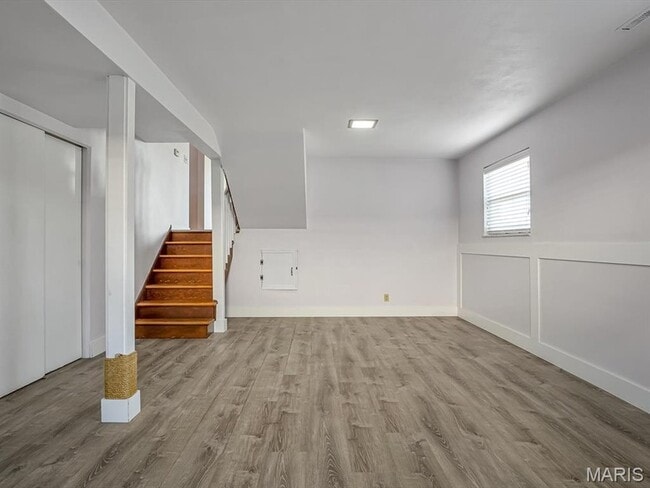 Building Photo - 106 Dana Dr