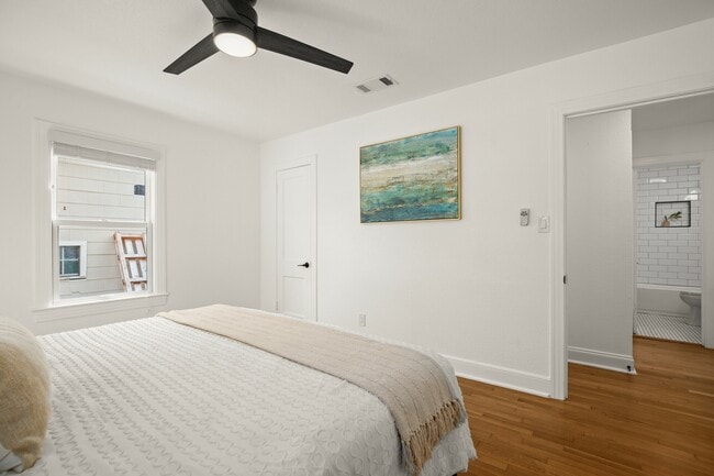 Building Photo - 1207 Romeria Dr