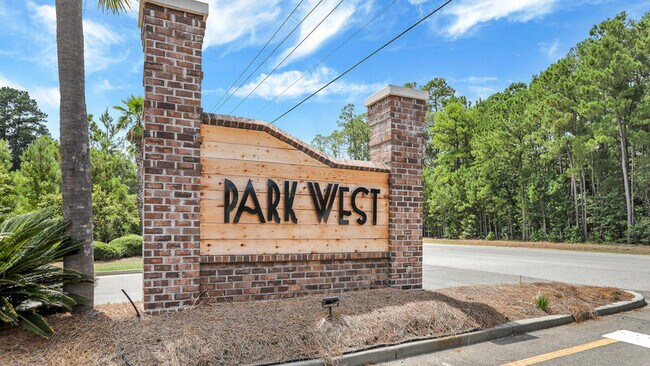 Building Photo - 100 Cotton Bluff Ct