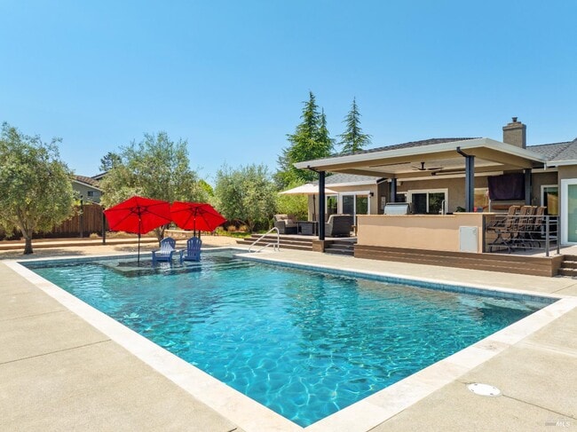 Building Photo - 1051 Stonebridge Dr