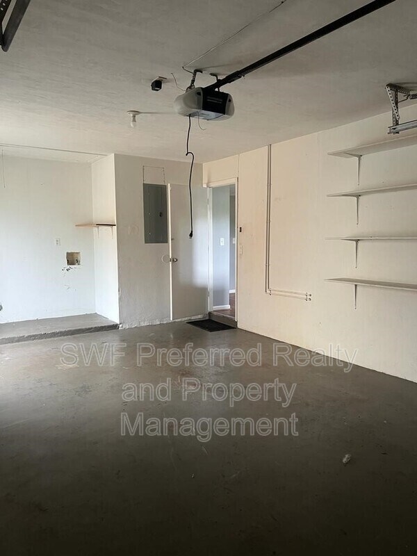 Building Photo - 4341 Country Club Blvd