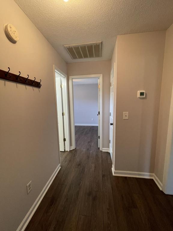 Building Photo - 102 S Gala Ct