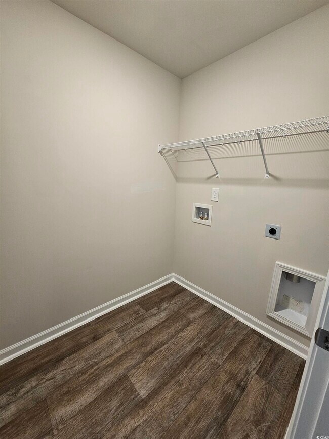 Building Photo - 374 Jeff Waters Cir