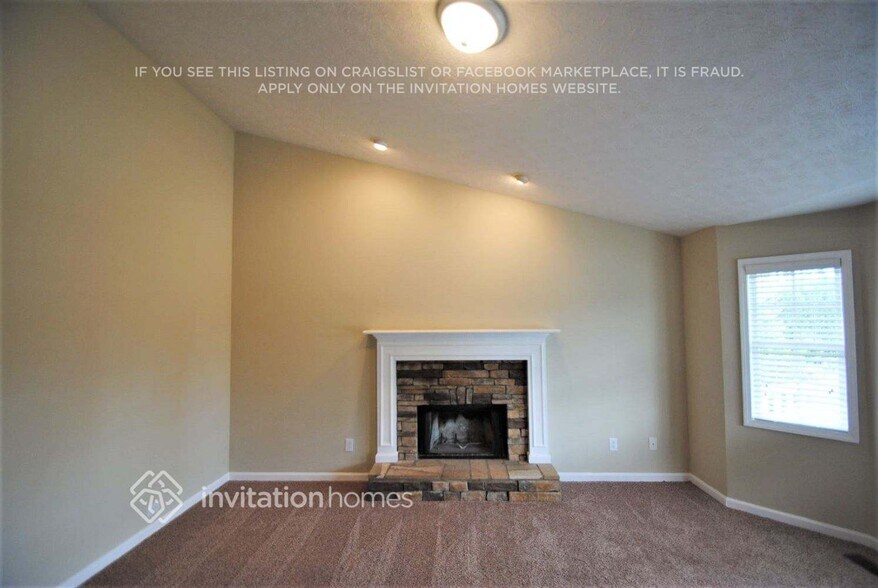 Building Photo - 561 Fairview Dr