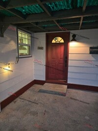 Building Photo - STATUS: *AVAILABLE*| R76 | $1495 + $100 FL...