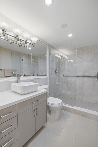 Building Photo - 111 N Pompano Beach Blvd
