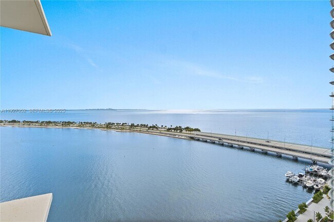 Building Photo - 2451 Brickell Ave