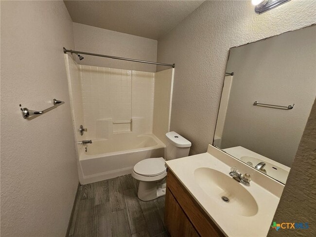 Building Photo - 300 Castellon Ct