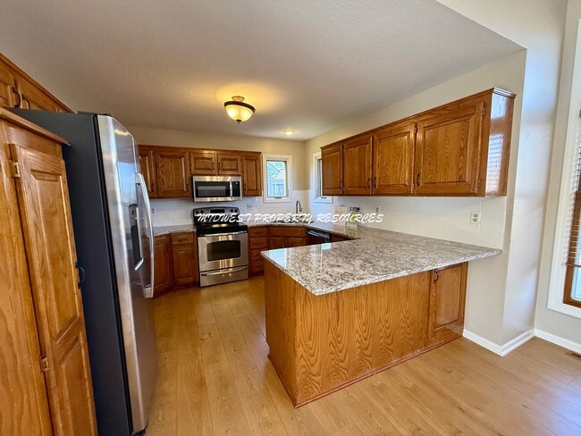 Building Photo - Stunning 3-Bedroom Home with Backyard Oasis!