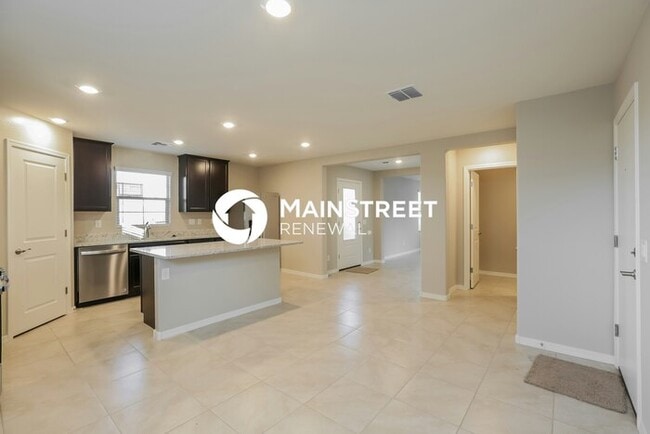 Building Photo - 4 Bedroom Pet-Friendly Home in Phoenix, AZ...