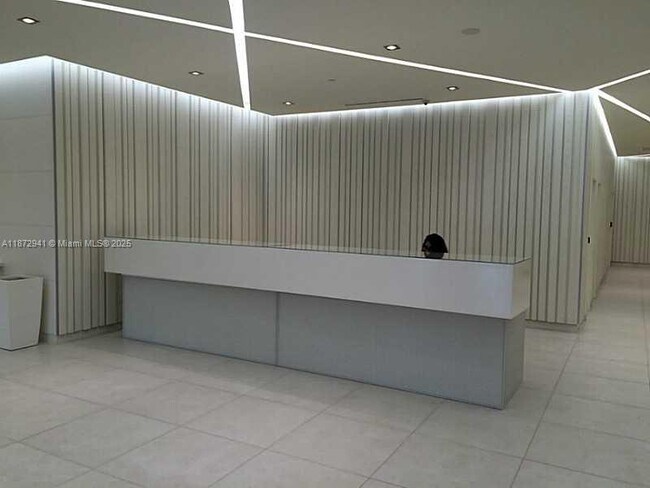 Building Photo - 4250 Biscayne Blvd