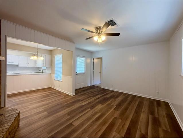 Building Photo - 1919 Yarborough Dr