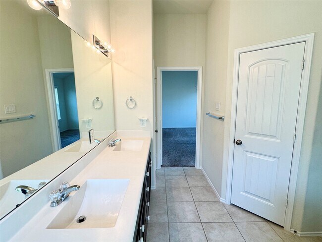 Building Photo - 3314 Jane Wy