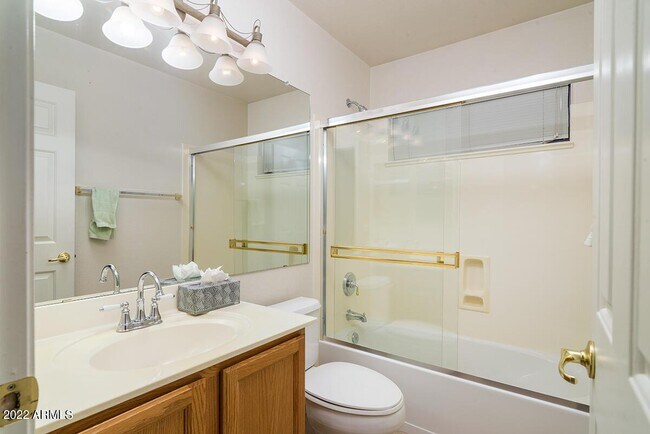 Building Photo - 4715 E Briarwood Terrace