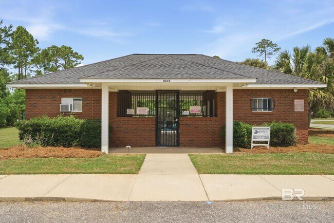 Building Photo - 22413 Bobcat Ln