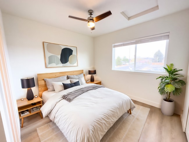 Building Photo - Welcome to Sun Drive Townhomes!