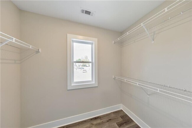 Building Photo - 336 Nobleman Way