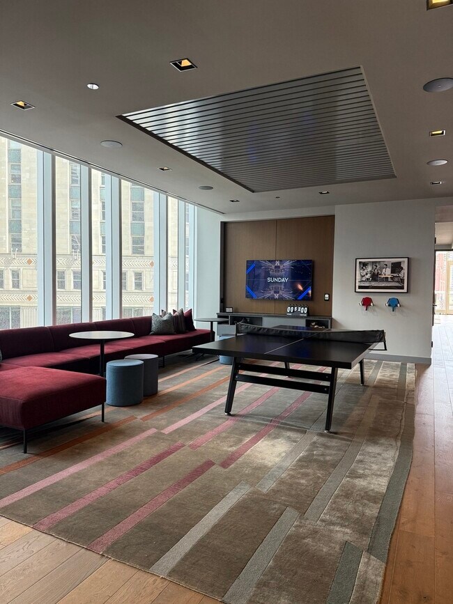 Building Photo - 313 W Wolf Point Plaza