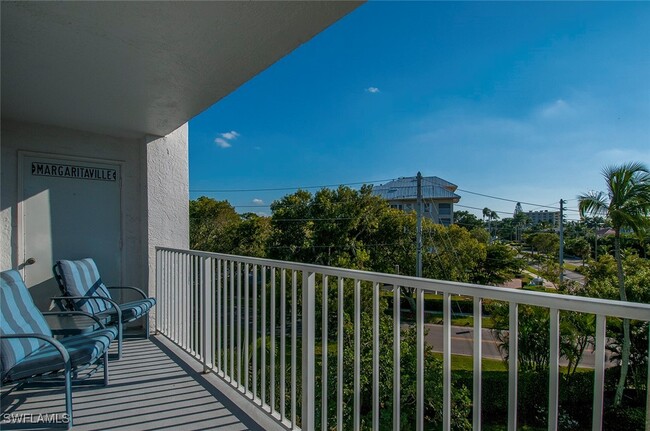 Primary Photo - 1300 Gulf Shore Blvd N