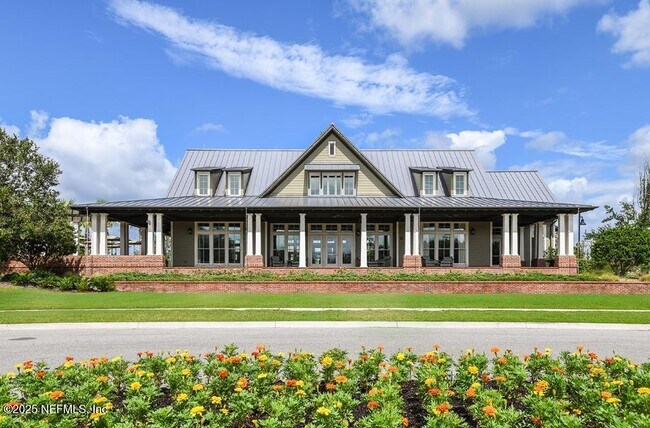 Building Photo - 141 Vicksburg Dr