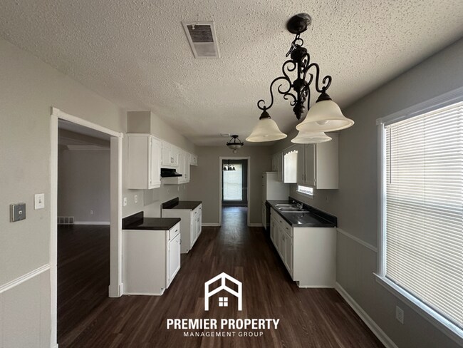 Building Photo - Stunning 3BR/2BA Cordova Home | 1,847 Sq Ft, Sunroom, Stone Fireplace & Hardwood Floors