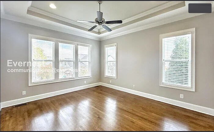 Building Photo - 147 Hobbs Dr