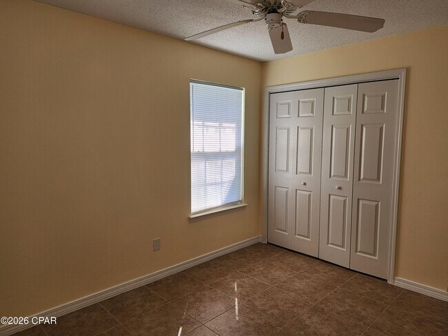Building Photo - 226 Summerwood Dr